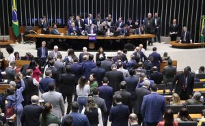 Câmara aprova projeto que proíbe uso de animais em testes de cosméticos