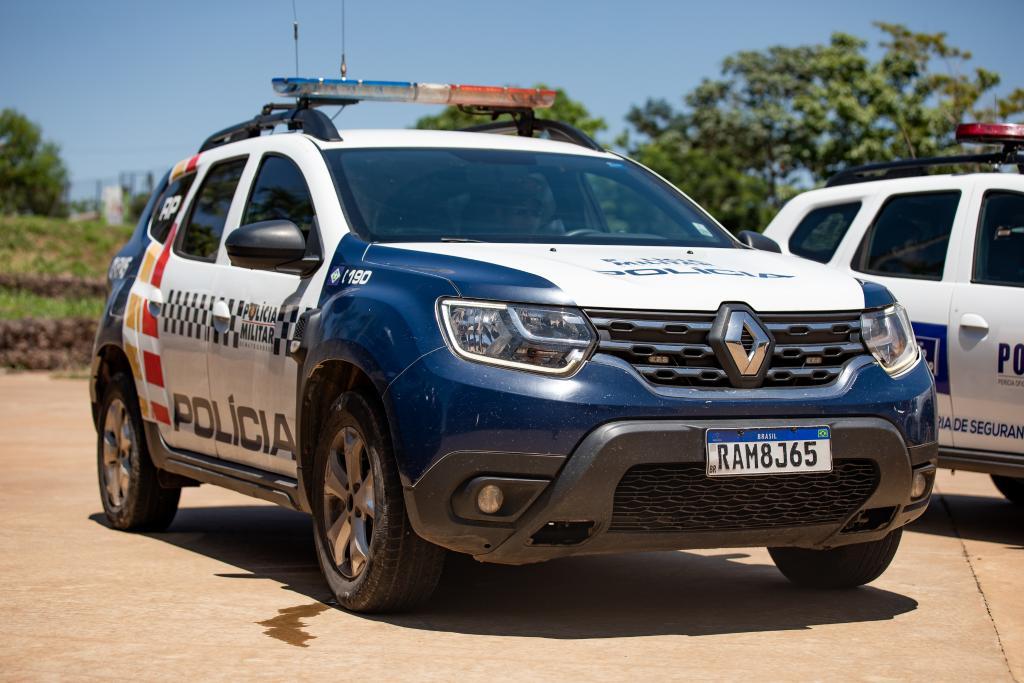 Suspeito de enforcar e arremessar chá quente contra rosto da esposa é preso pela PM