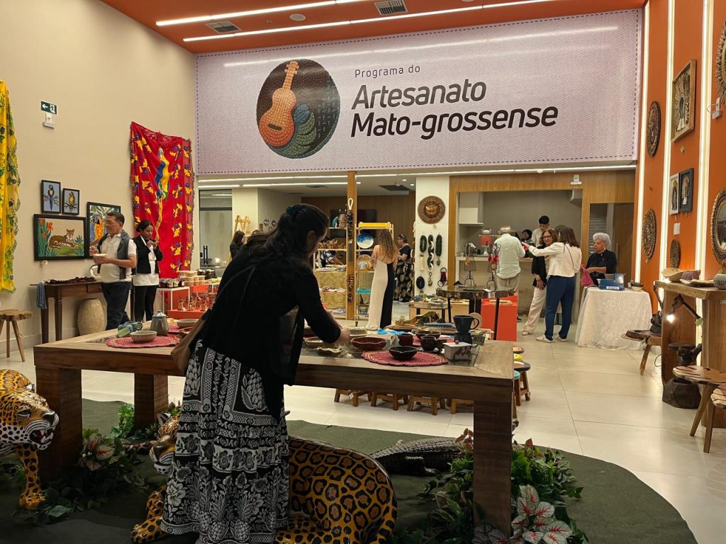 Loja do Artesanato de MT arrecada mais de R$ 45 mil em vendas
