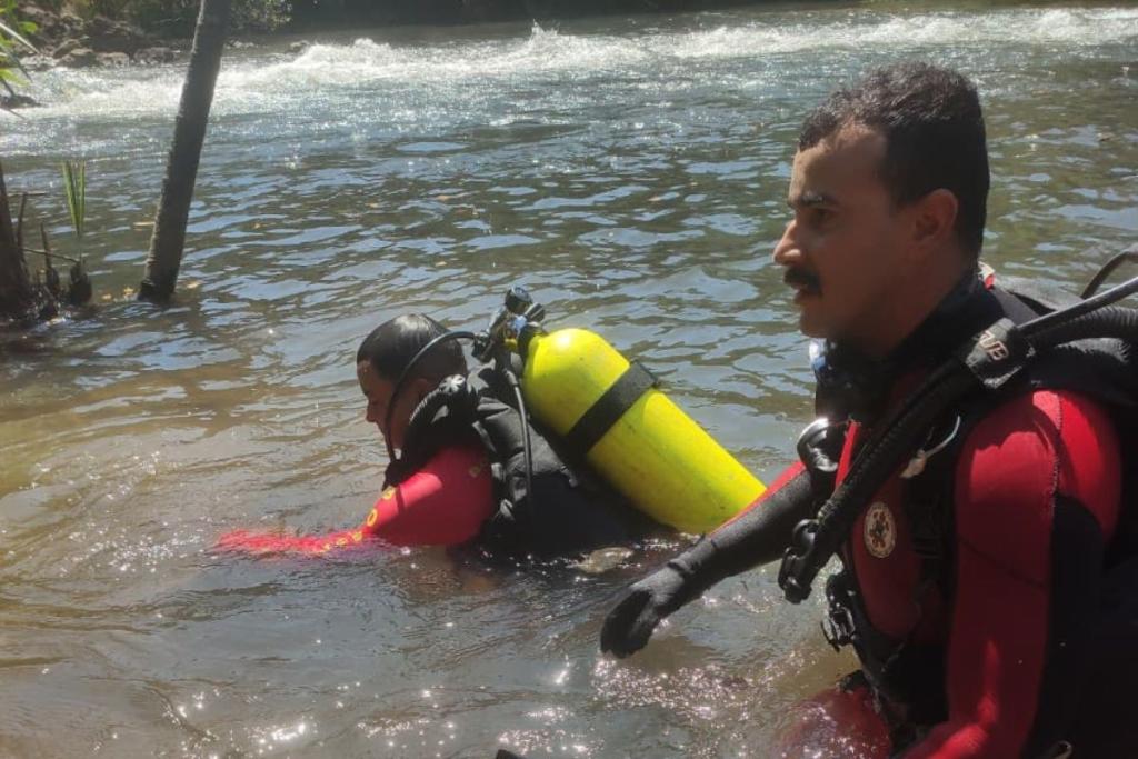 Corpo de Bombeiros Militar localiza corpo de homem vítima de afogamento no Rio Suspiro