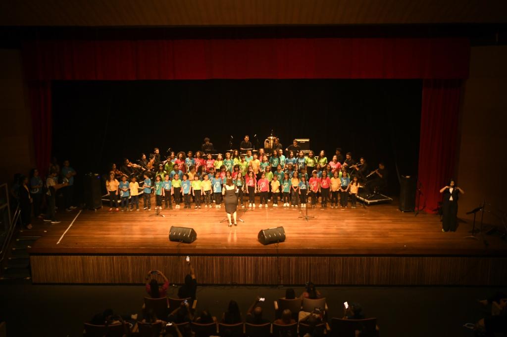 Coros infantis do Instituto Ciranda celebram a obra de Milton Nascimento em concerto pelo dia das crianças