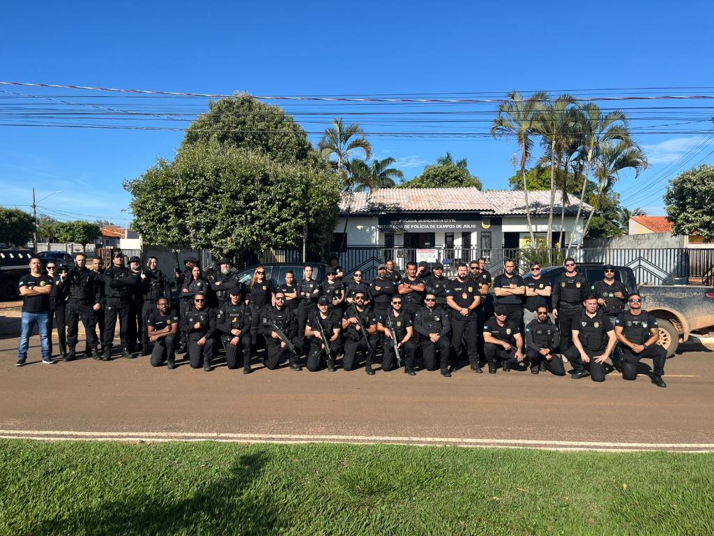 Polícia Civil cumpre 150 ordens judiciais contra alvos ligados à facção criminosa atuante em Campos de Júlio e região