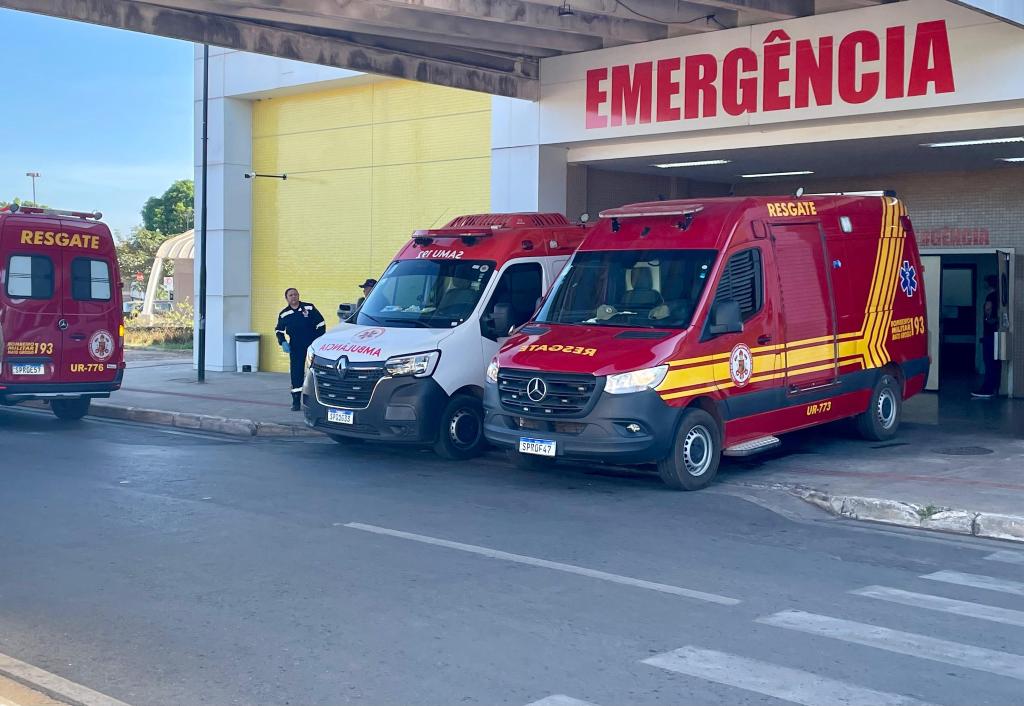 Bombeiros resgatam 13 pessoas presas em elevadores neste final de semana