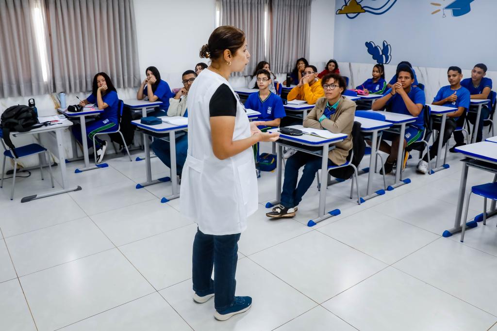 Governo de MT nomeia 1.230 professores aprovados no concurso da Seduc