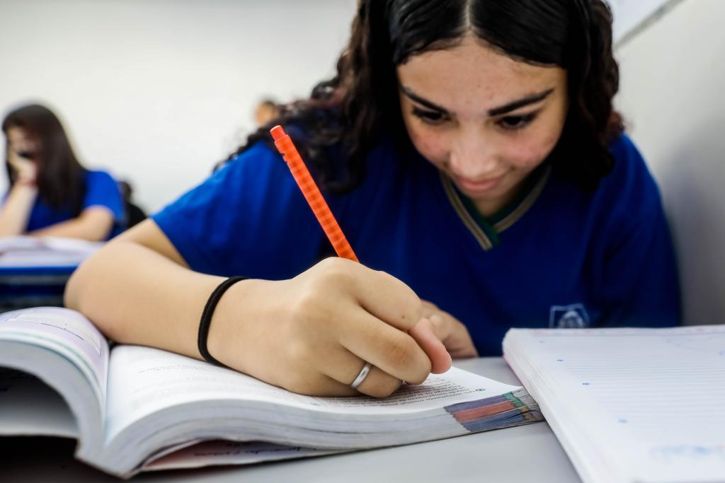 Mais de 30 mil vagas seguem abertas na rede estadual de ensino para o ano letivo de 2026