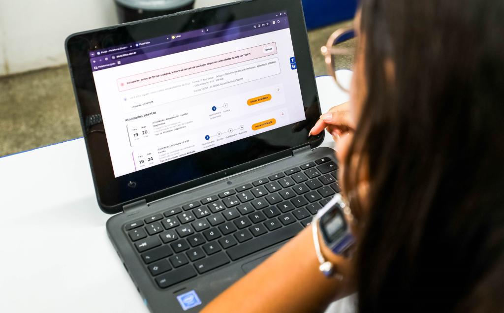 “Seduc cumpre legislação com contratação de 3.040 Profissionais de Apoio Especializado”, afirma Alan Porto