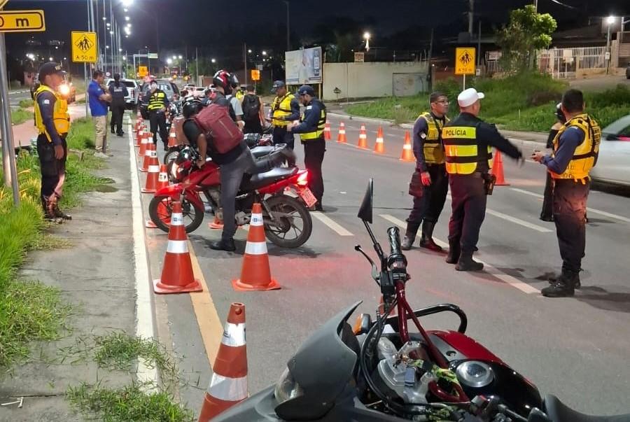 Operação contra irregularidades em motos prende quatro condutores em Cuiabá