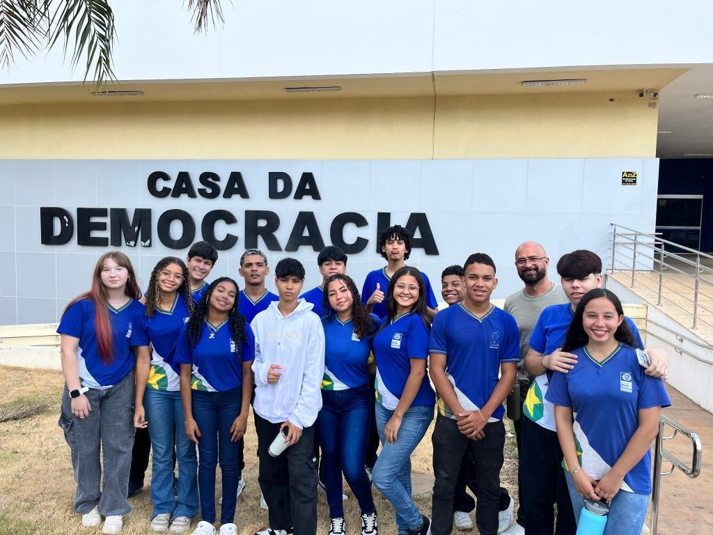 Seduc e TRE-MT mobilizam estudantes da Rede Estadual para tirar o primeiro título de eleitor