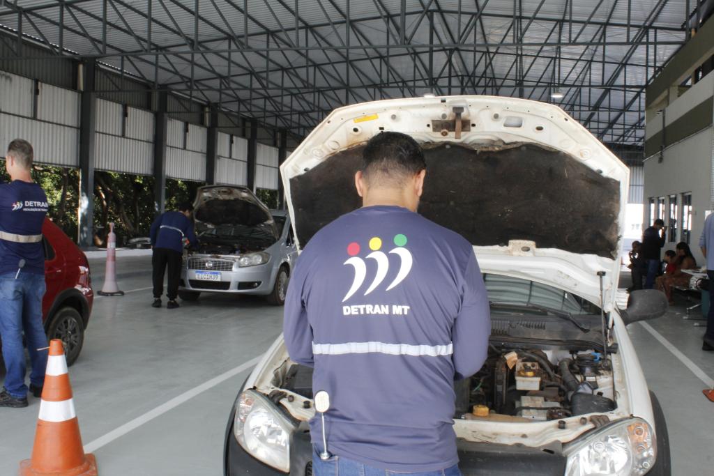 Serviço de vistoria veicular retorna para espaço original na sede do Detran após reforma
