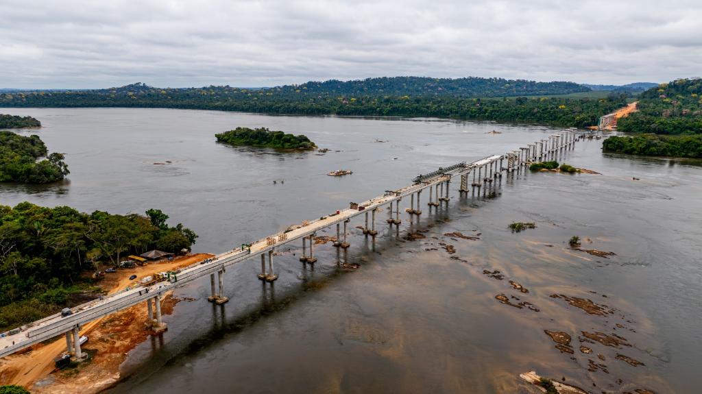 Com 1.410 metros de extensão, ponte do Rio Juruena chega a 68% de execução