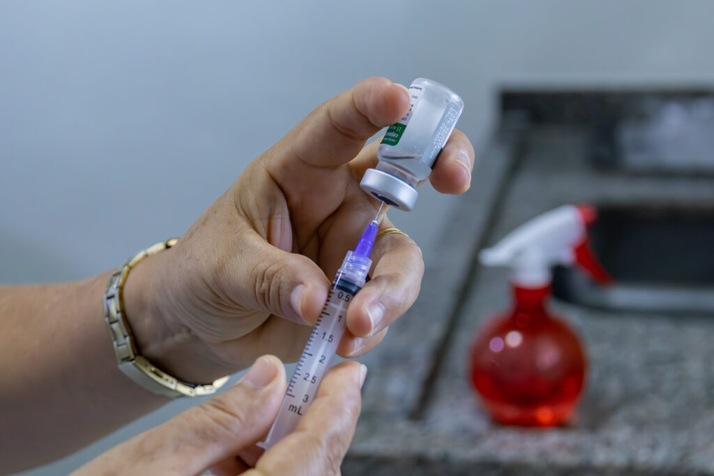 Cuiabá realiza Dia D neste sábado com vacinação, avaliação bucal e antirrábica para cães e gatos